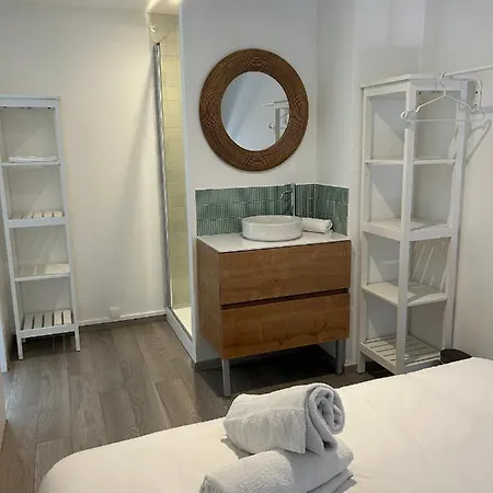 La Pause 800 アパート